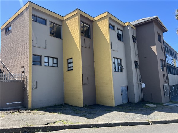 Commercial Property for Sale in Quigney Eastern Cape